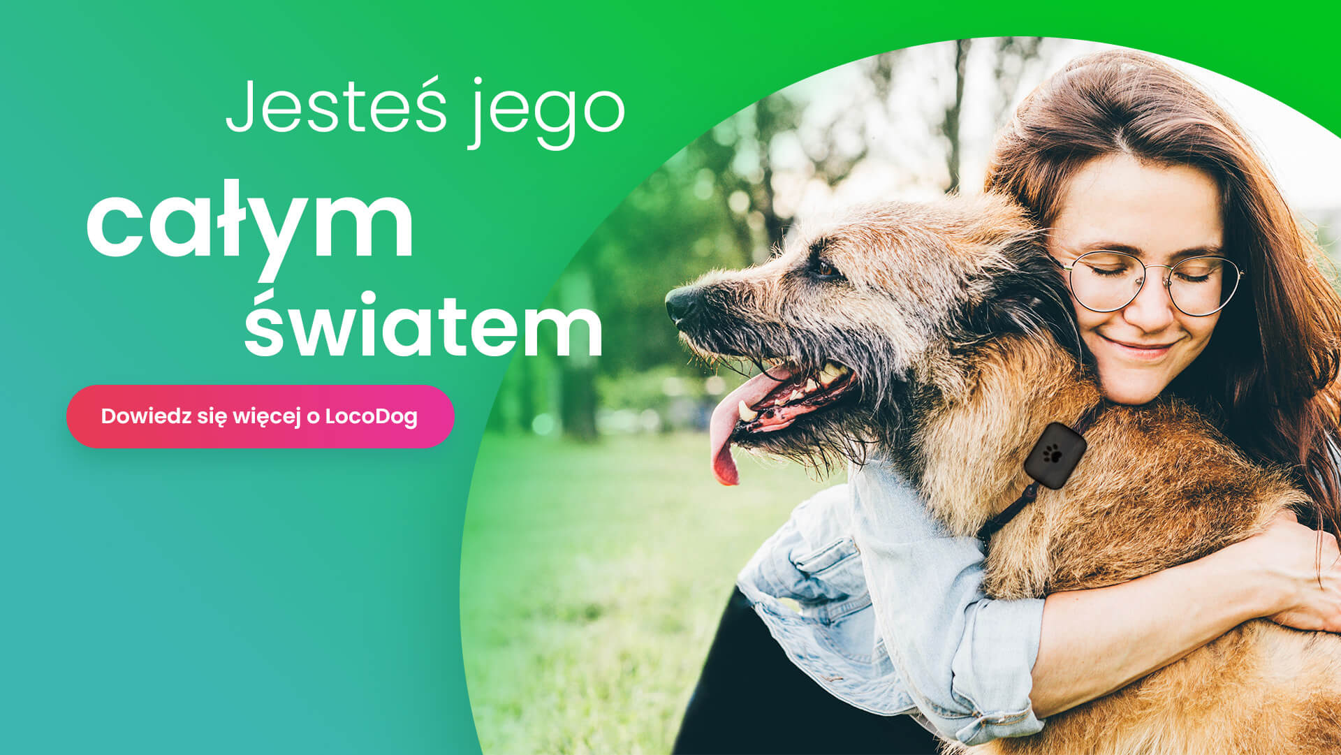 Kobieta przytulająca swojego psa