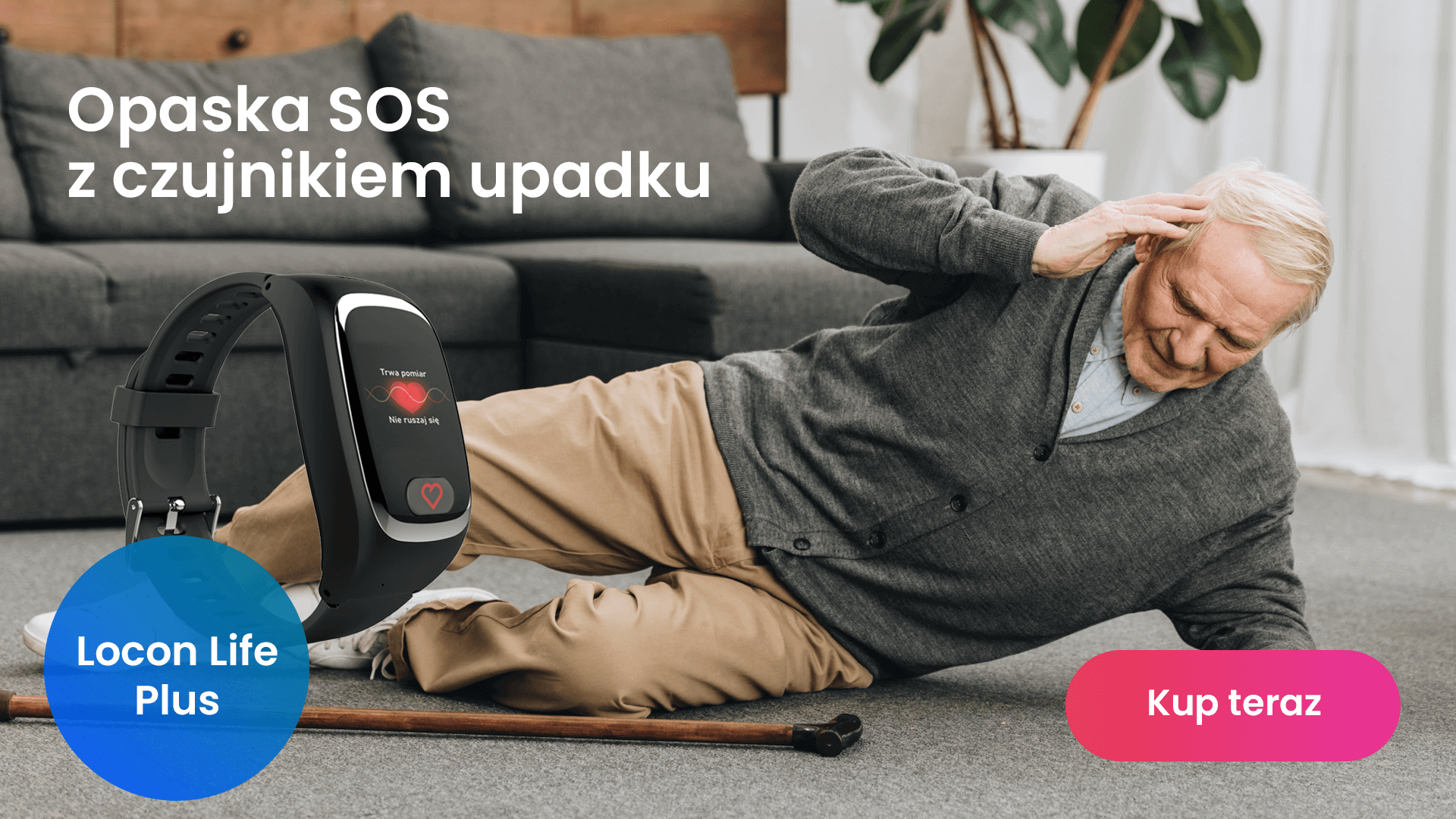 Leżący na podłodze mężczyzna po upadku z opaską Locon Life Plus na nadgarstku