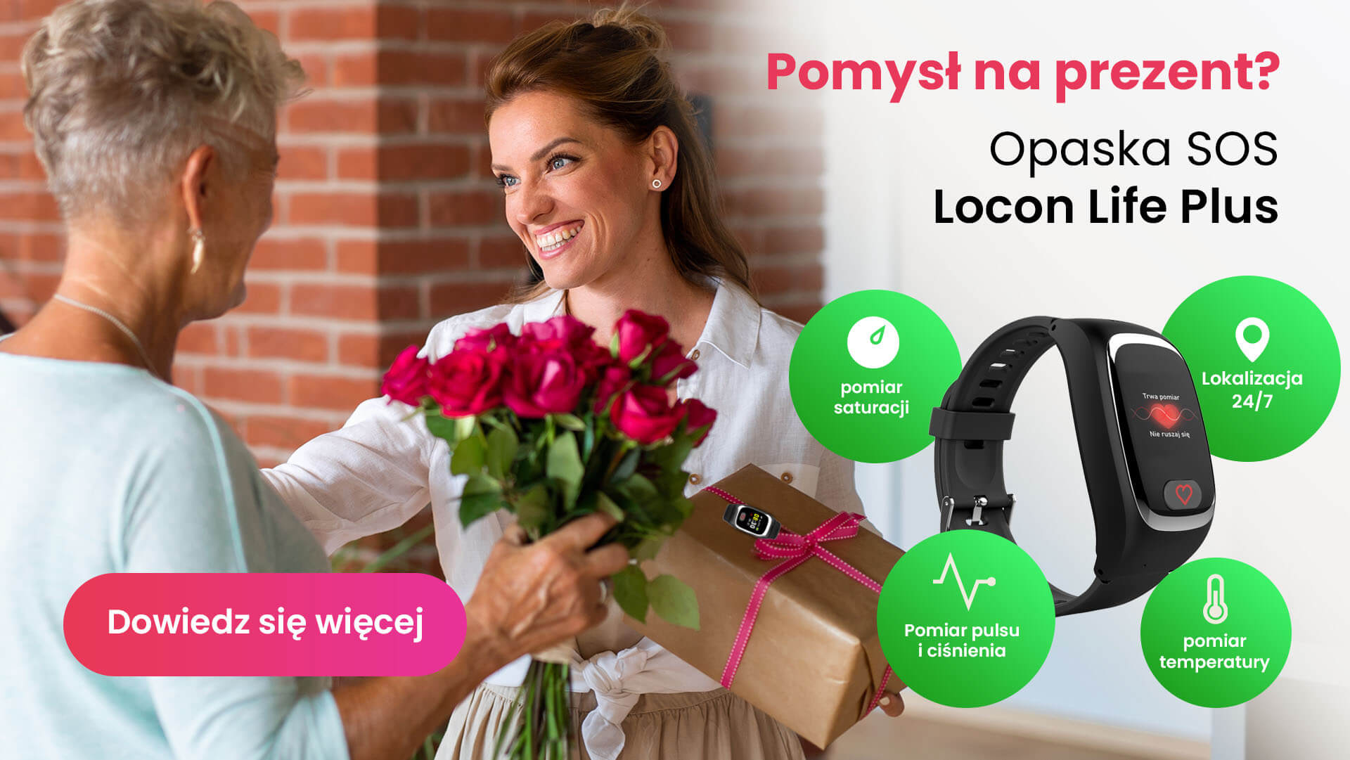 Młoda kobieta w brązowych włosach dająca swojej babci czerwone róże w prezencie oraz opaskę SOS Locon Life Plus w prezencie na Dzień Babci